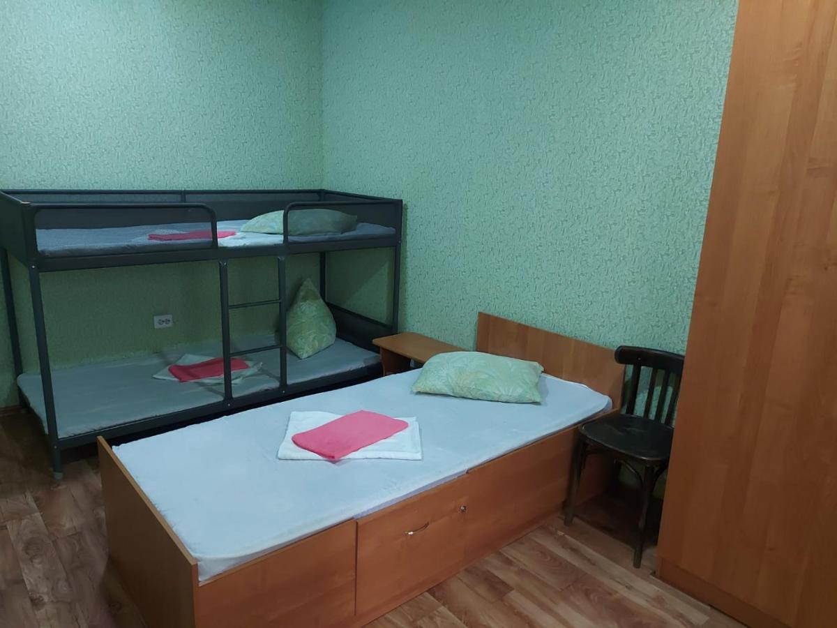 Alatau Mini-Hotel Pavlodar Bagian luar foto